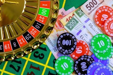 luxury138 alternatif mobile app interface showing sportsbook and casino options